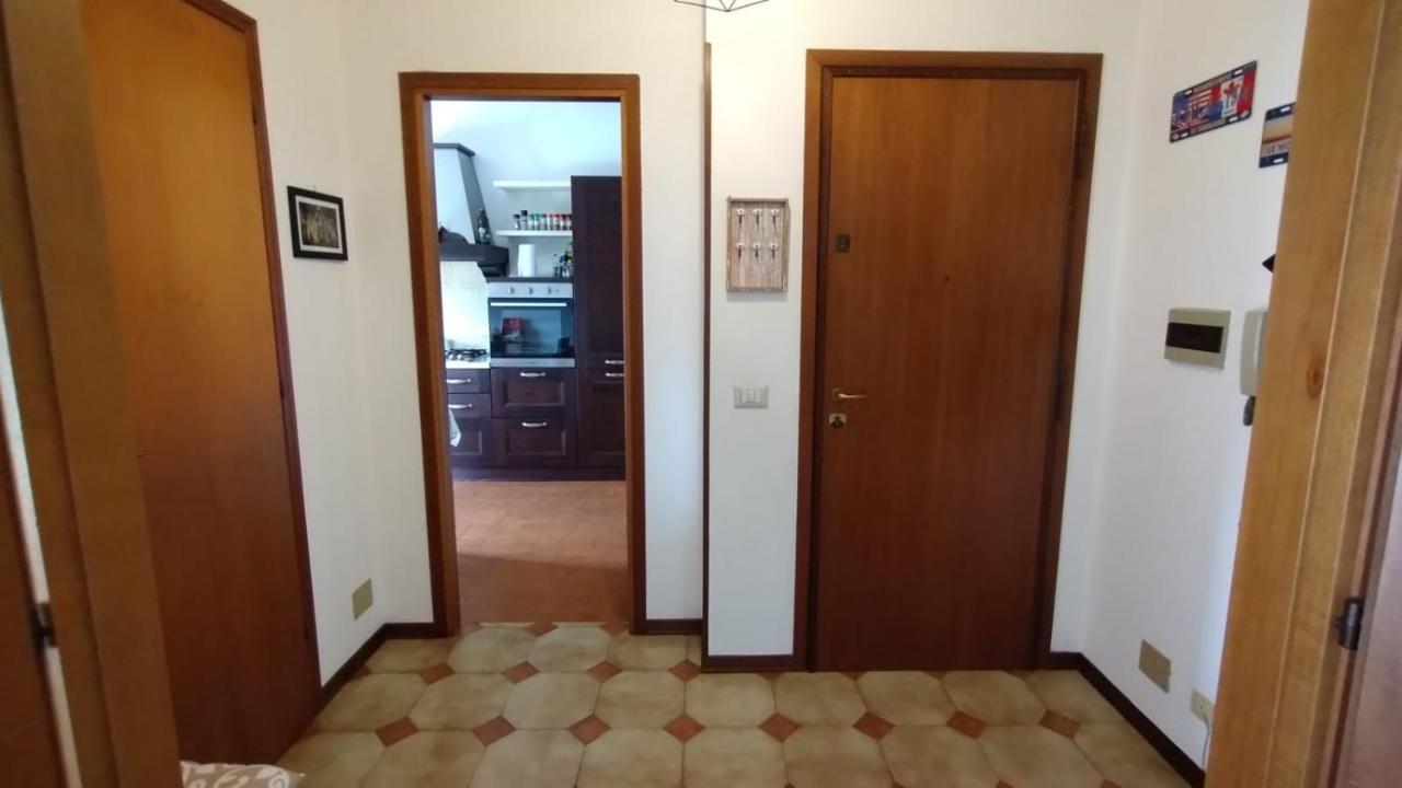 La Casa Dei Viaggiatori - Viareggio - Posto Auto Gratuito Apartment Bagian luar foto