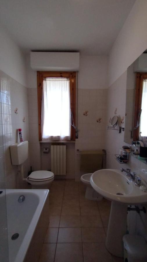 La Casa Dei Viaggiatori - Viareggio - Posto Auto Gratuito Apartment Bagian luar foto